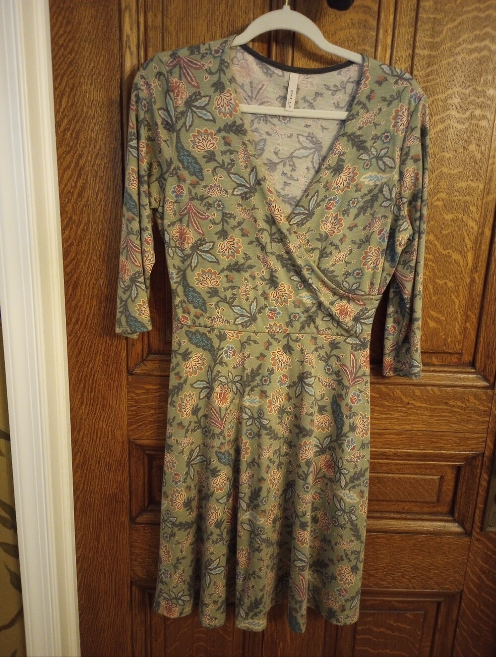 Gilli Dress Size Medium, Excellent Condition